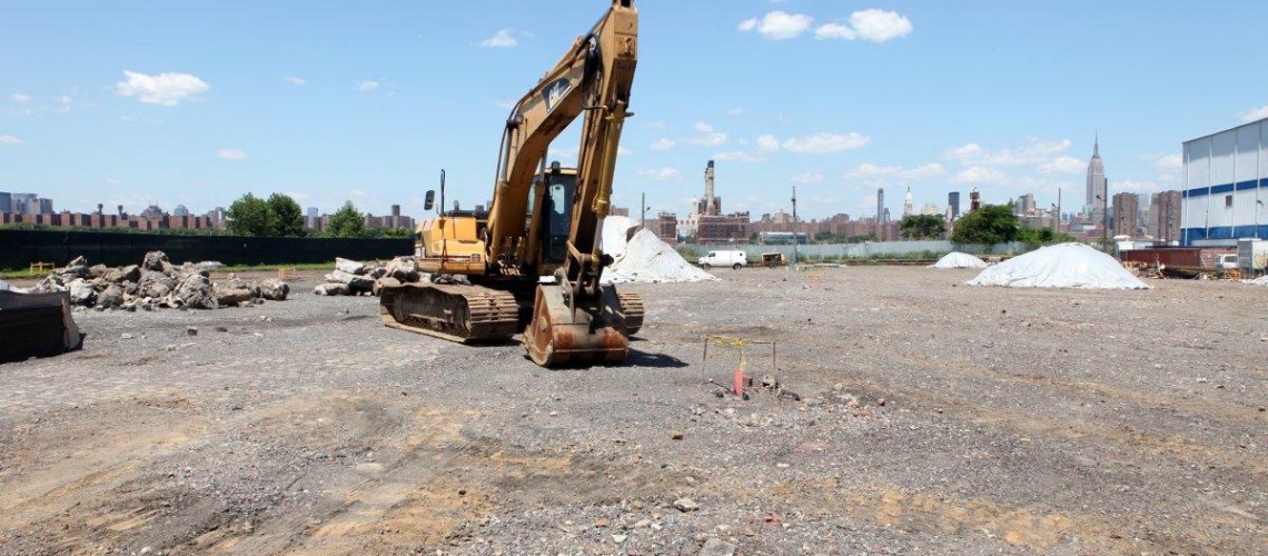 dailynews-squadrondennis14e-1-web Former CitiStorage Lot Where Bushwick Inlet Park Should Be
