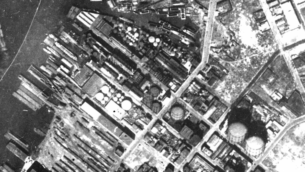 1924 aerial view of future BIP as Standard Oil fuel storage and manufactured gas works.